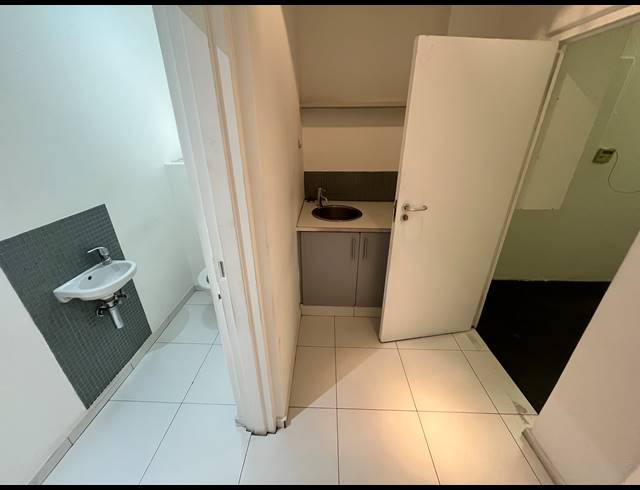 190M² OFFICE TO LET IN CAPE TOWN CITY CENTRE